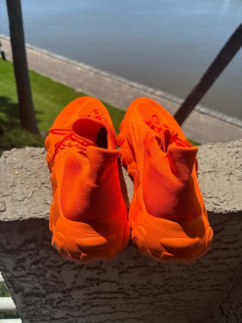 Bright Orange Knit Sneakers – Size 43 (Men’s 10 / Women’s 11-11.5) - Picture 2 of 5